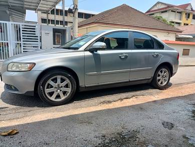 Volvo S40 in Bagan Ajam, PNG