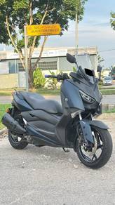 Yamaha XMAX