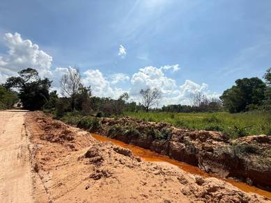 Residential Land in Dengkil, SGR