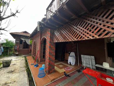 Semi-Detached House For Sale in Chukai,TRG