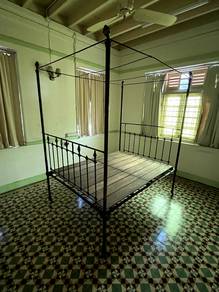 Vintage Bed frame for Sale
