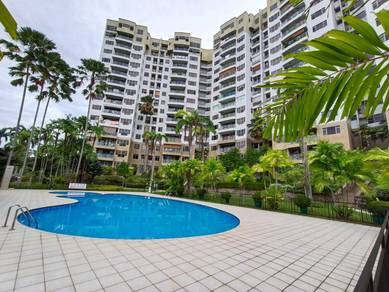 Condominium For Rent in Bayshore Condominium
