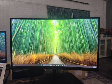 PRISM+ C240 24" Curved Monitor