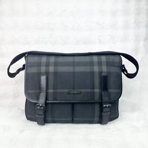 Burberry Messenger bag with checkered pattern
