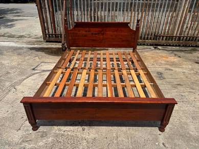 Solid Kayu Wood Katil Queen Bed Frame