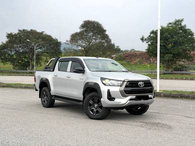 2021 Toyota Hilux E