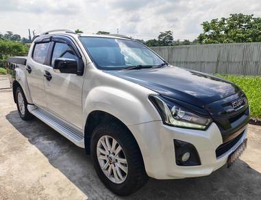 Isuzu D-Max PREMIUM in Pasir Gudang, JHR