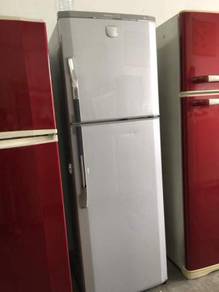2 doors fridge Peti Sejuk Ais Refrigerator LG