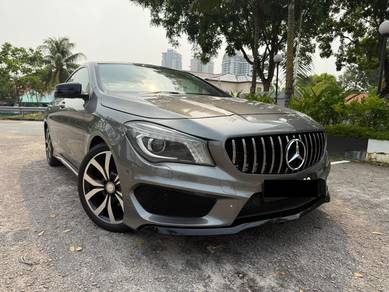 Mercedes Benz CLA180 180 AMG Sport in Johor Bahru, JHR