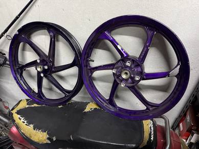Rim Lc V8 ori moto