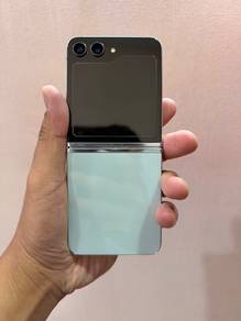Samsung Z Flip 5