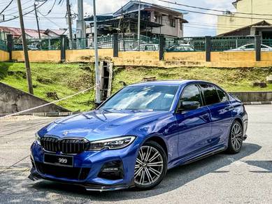 BMW 320i 20i M SPORT in Desa Petaling, KUL