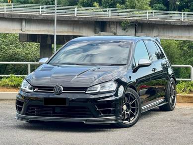 Volkswagen Golf R (TECH PACK) in Desa Petaling, KUL