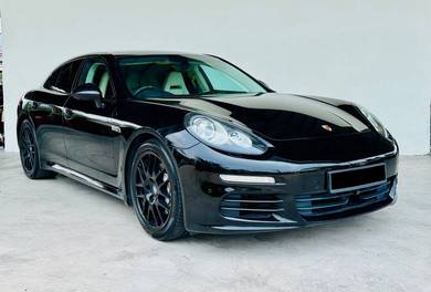 Porsche Panamera 4S in Cheras, SGR
