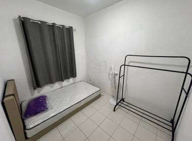 Room in Bukit Jalil, KUL