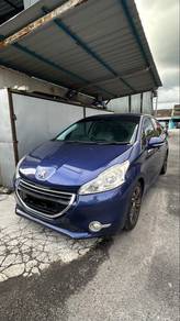 Peugeot 208 VTi ALLURE in Ampang Hilir, KUL