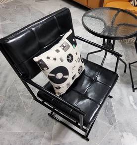 Black retro design leather chair