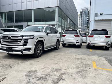 Toyota Land Cruiser ZX in Damansara, KUL