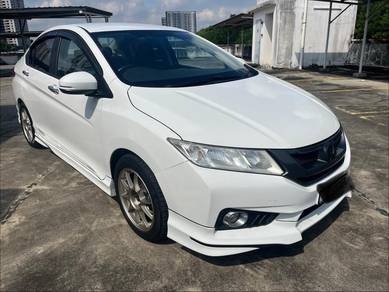 Honda City V in Seri Kembangan, SGR