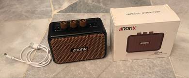 Aroma AG-04 Guitar amplifier