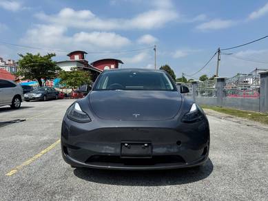 Tesla Model Y STANDARD RANGE in Bandar Sunway, SGR