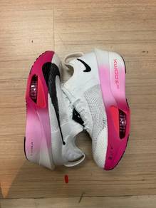 nike alpah fly