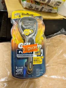 Gillette Fusion ProShield Razor