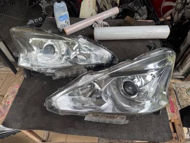 No 20-7-10 Nissan Teana L33 Hid Headlamp Jpn