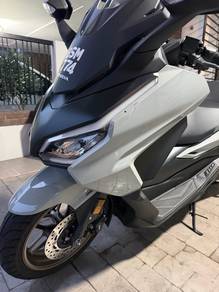 Honda Forza 250
