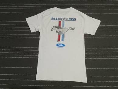 Vintage Ford mustang hanes beefy S