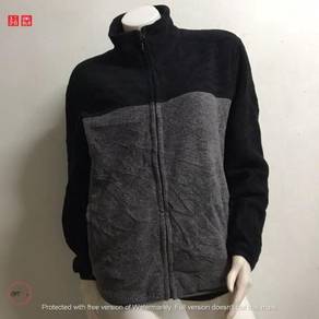 CRFT1688 uniqlo zipper jacket baju tebal jaket swe