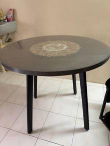 meja makan