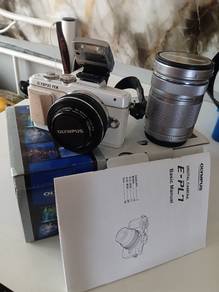 Olympus EPL-7