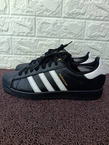 Uk9.5 Adidas Superstar Sneakers
