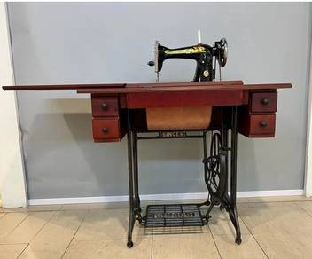 Singer Traditional sewing machine 