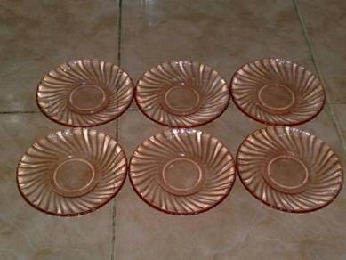 Piring arcoroc pink saucer 6