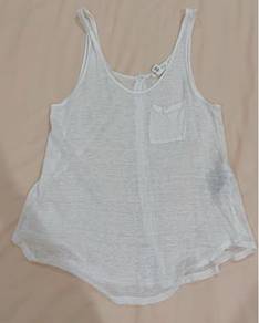Forever 21 white top