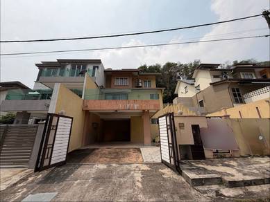 Semi-Detached House For Sale in Seri Kembangan,SGR