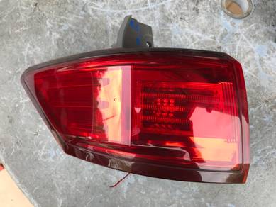 Nissan Elgrand E52 Rear Body Lamp Japan