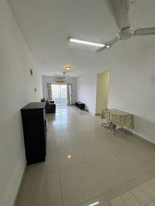 Condominium For Rent in Kinrara Mas Condominium