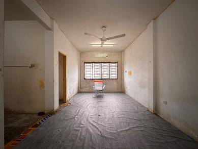 Flat For Sale in Taman Tampoi Utama Flat