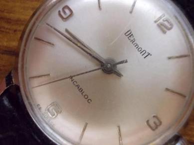 Vintage Dearmont watch