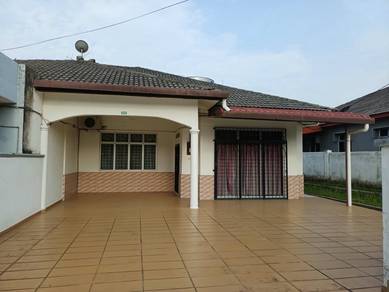 Semi-Detached House For Sale in Senawang,NSN
