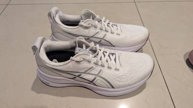 Asics Gel Kayano 32 size US 10.5