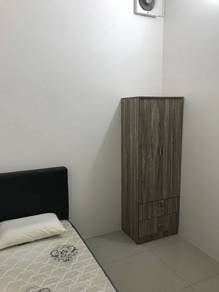 Room in Seri Kembangan, SGR