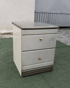 YD12B Meja Tepi Katil Bed Side Table 2 Drawers