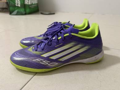 kasut futsal