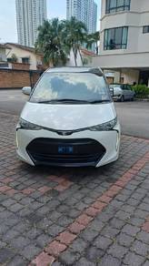 Toyota Estima AERAS in Georgetown, PNG