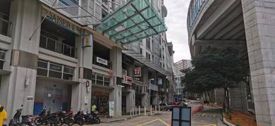 Condominium For Sale in Metropolitan Square