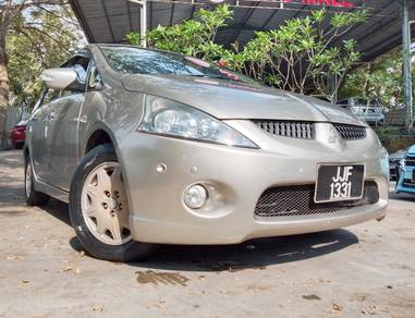 Mitsubishi Grandis in Segamat, JHR